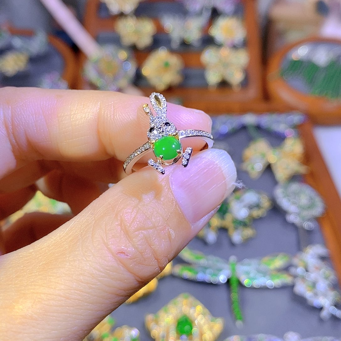 颈饰银S925镶嵌翡翠