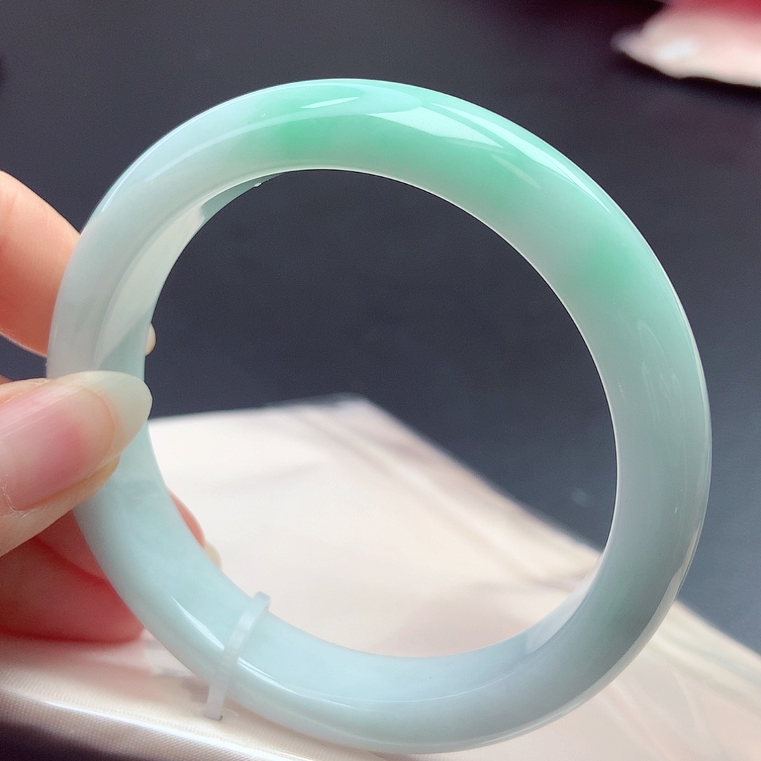 翡翠未镶嵌手镯58.5圈口