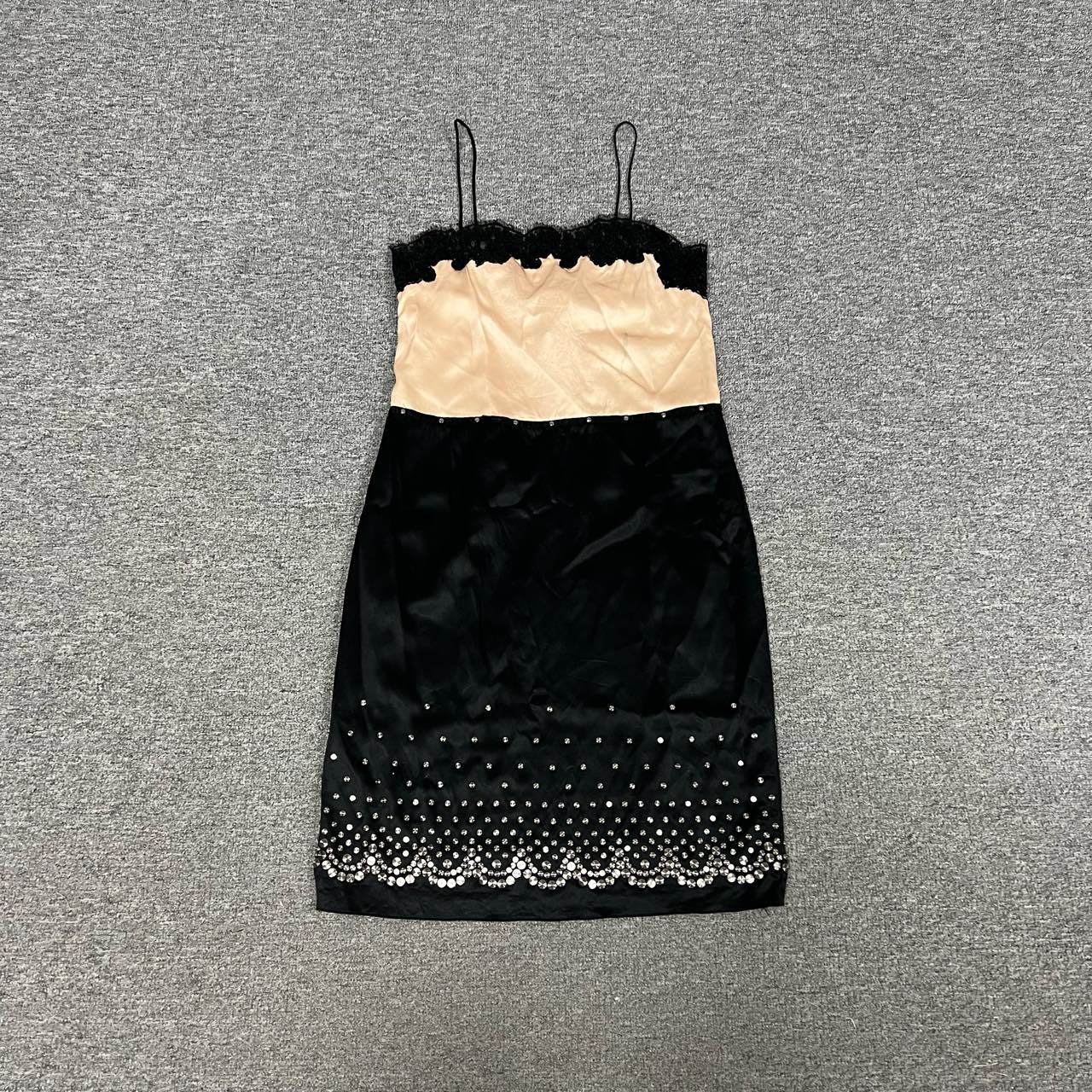 99新  大王 水钻吊带连衣裙