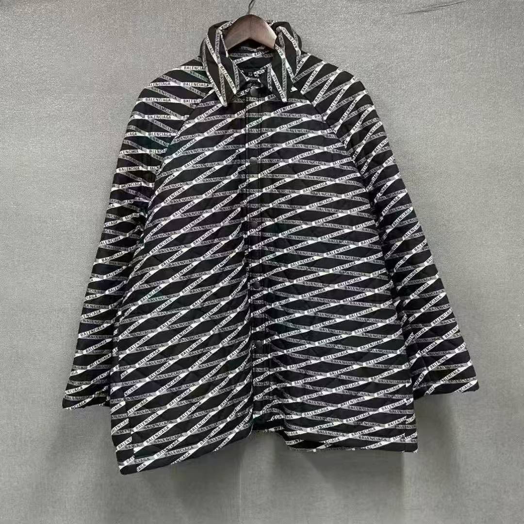 未使用 Balenciaga/巴黎世家 (pm） 满印弹幕棉服带吊42码/8874