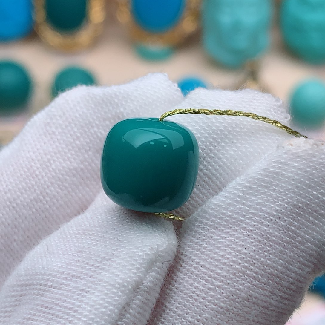 【闪购商品】绿松石未镶嵌配饰彩**约