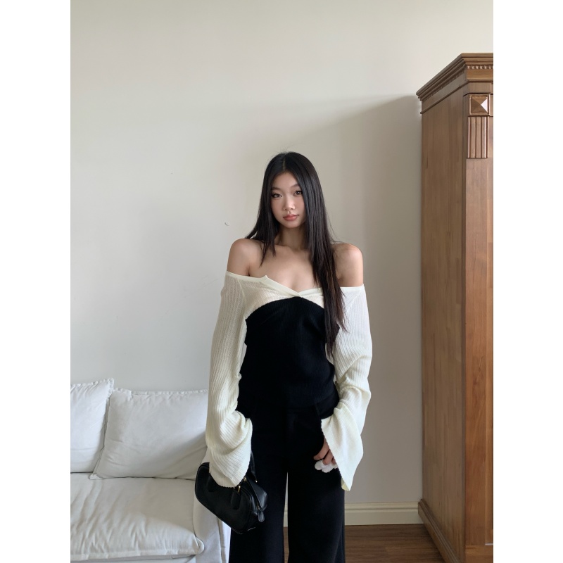 withmin凉皮 一字肩拼接辣妹毛衣设计感长袖上衣女2524038现货