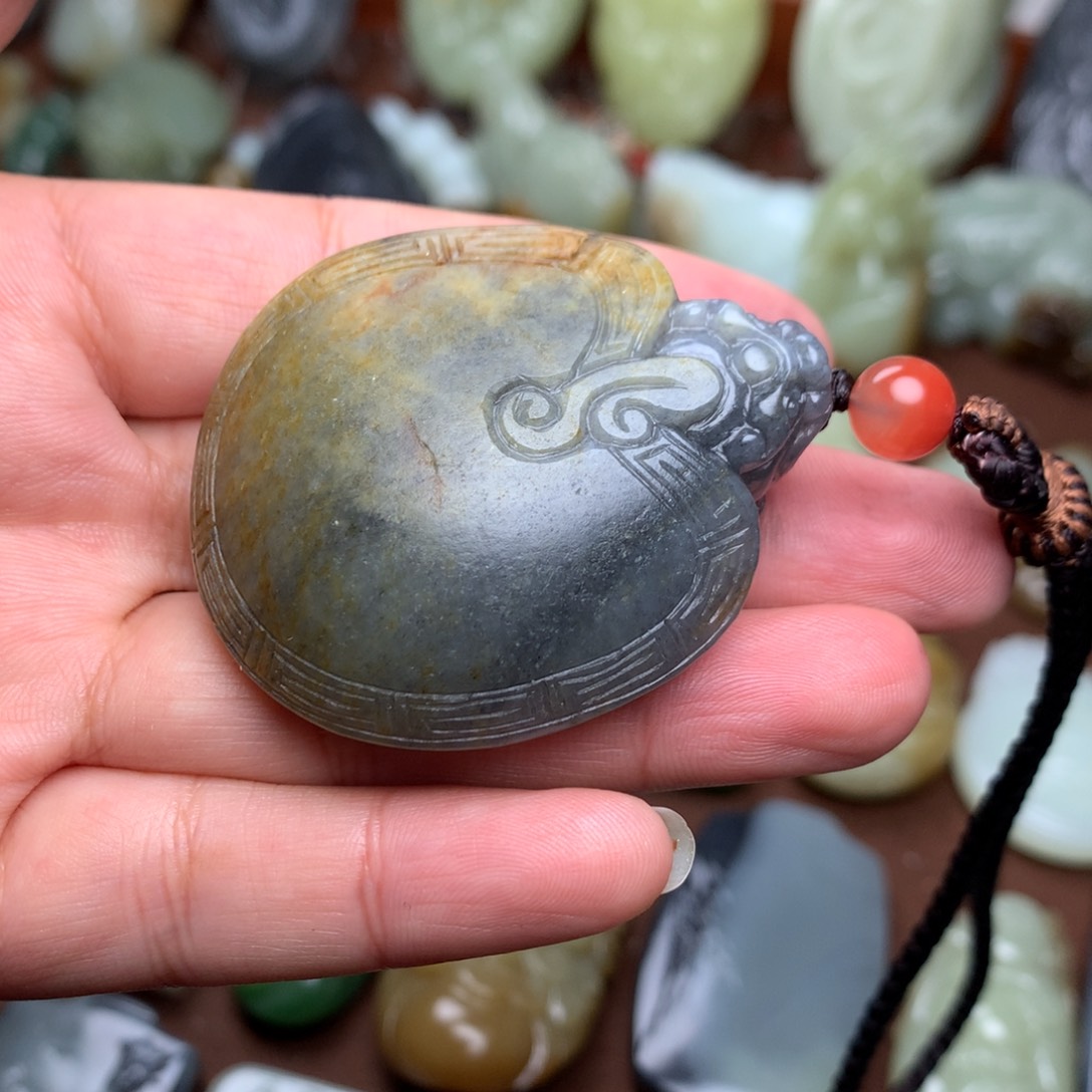 和田玉挂件未镶嵌