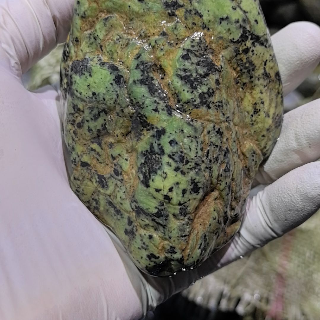 阿***斯藏玉药王石原石一个