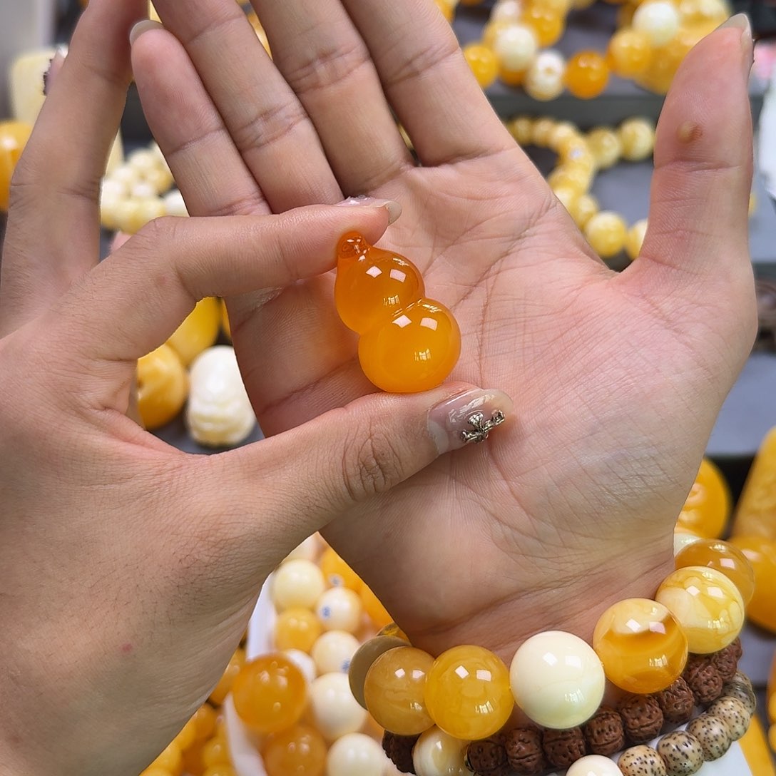 琥珀珠宝奇石未镶嵌葫芦