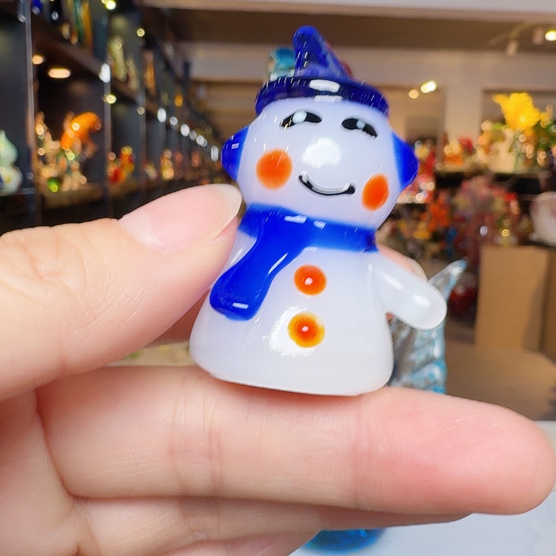 摆件琉璃岛是个大的湖泊城市