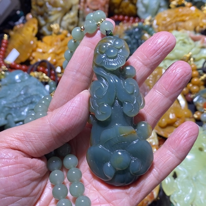 岫玉岫玉吊坠未镶嵌