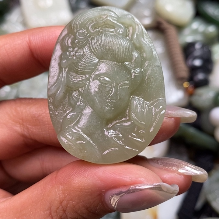 和田玉颈饰未镶嵌