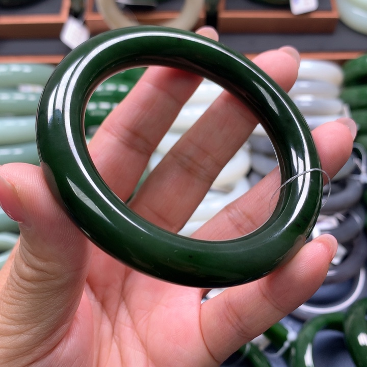 【闪购商品】未镶嵌手镯和田玉（碧玉）21