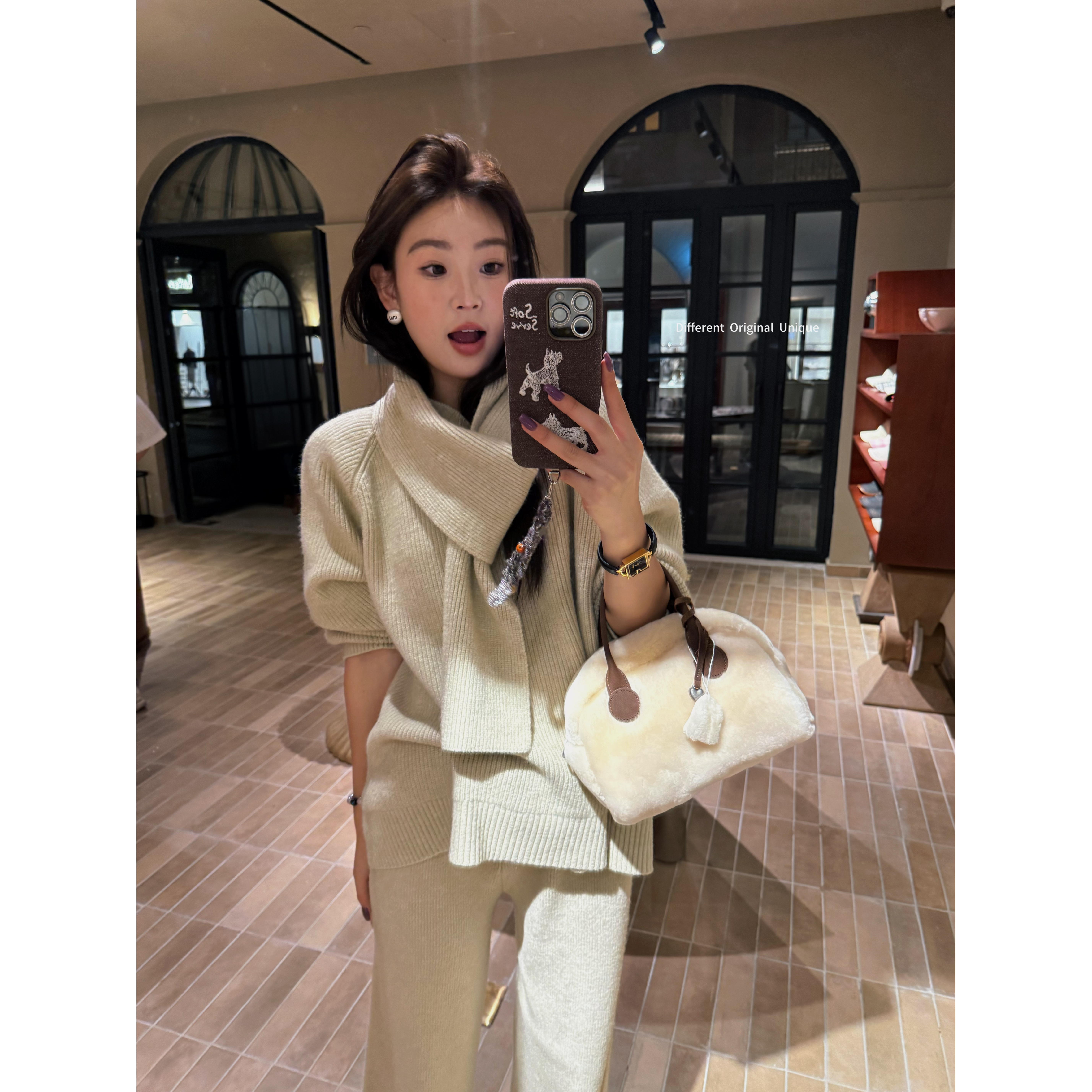 DOU×【舒暖结界】冬季新款温柔氛围感慵懒风软糯加厚羊驼绒针织套装