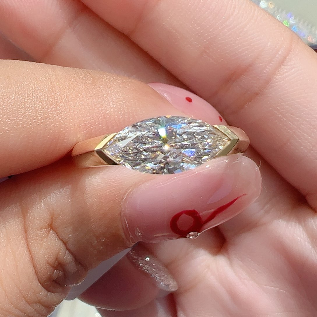 实验室培育钻石18K金镶嵌1ct