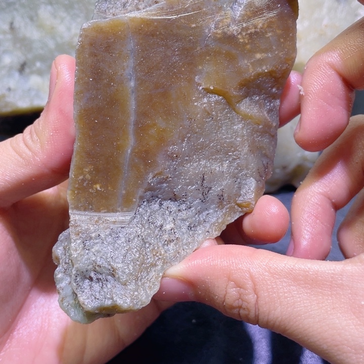 和田玉未镶嵌珠宝半成品