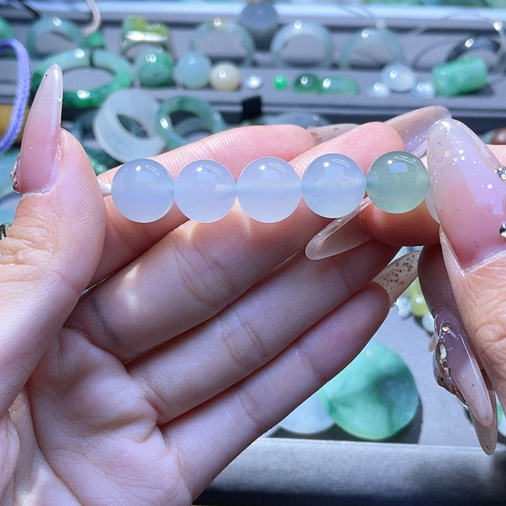 翡翠挂件未镶嵌忍***刀