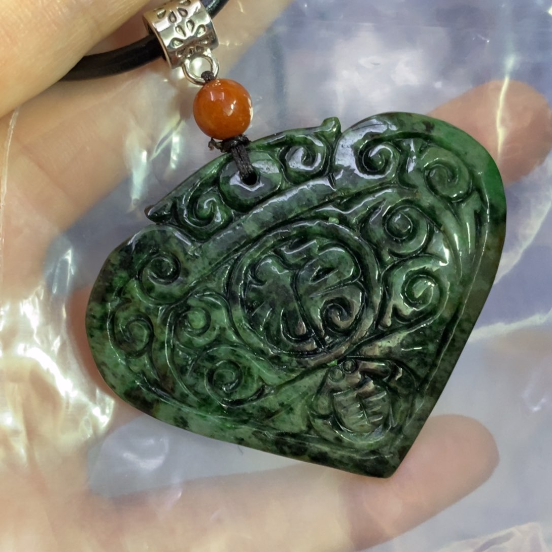 翡翠颈饰未镶嵌W****a吊坠