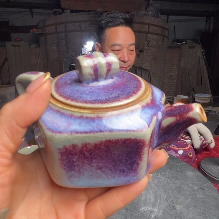牛家钧窑牛自恒老师钧瓷壶胡****！