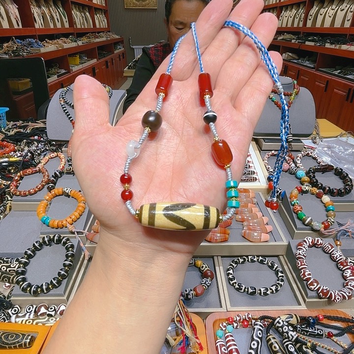 未镶嵌玛瑙/玉髓珠宝奇石