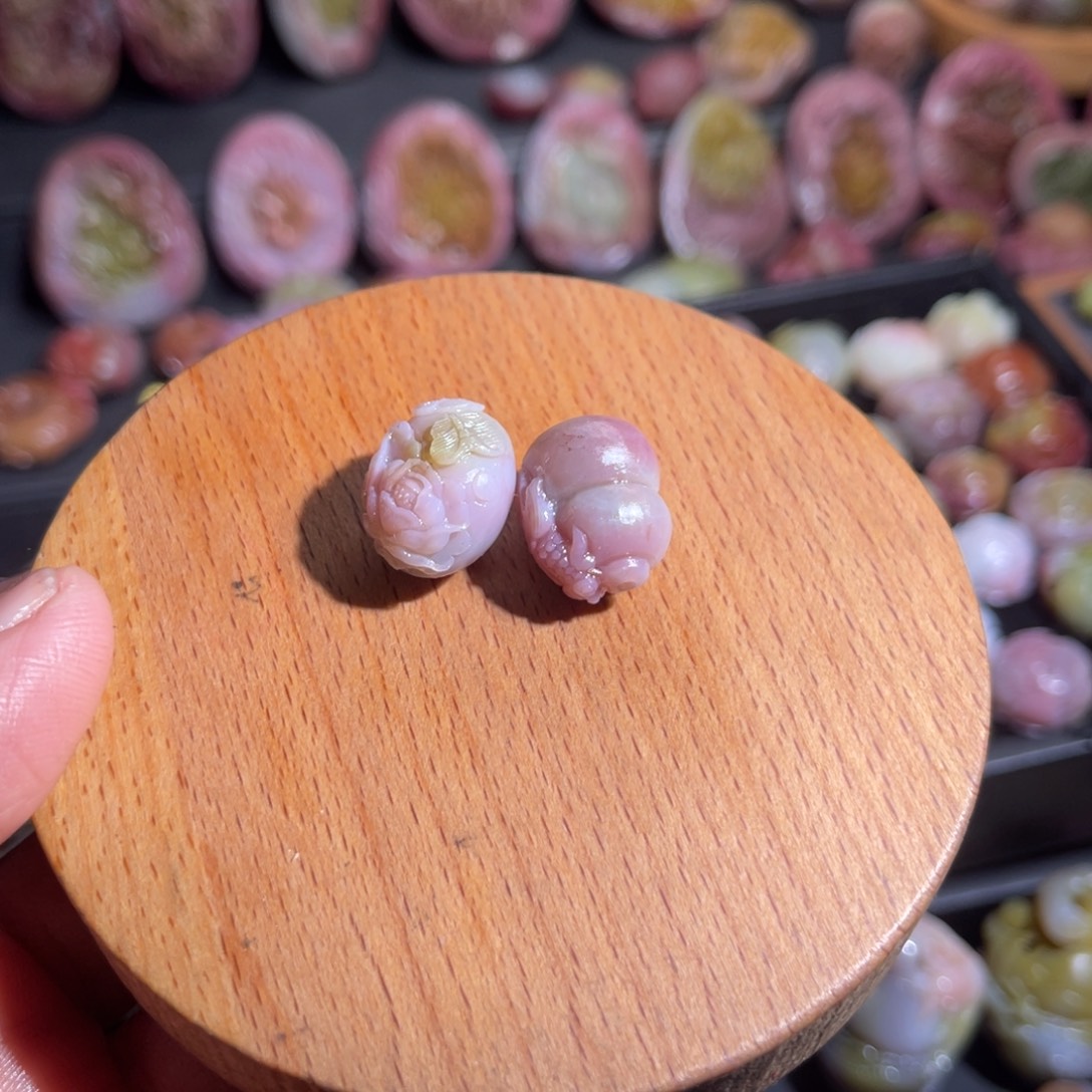 玛瑙/玉髓未镶嵌雕刻件