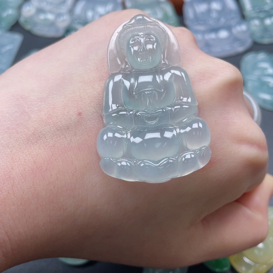 【闪购商品】翡翠颈饰未镶嵌观音