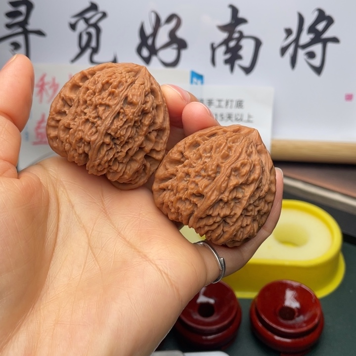 文玩核桃吊坠45尺板正三角奥迪克重足