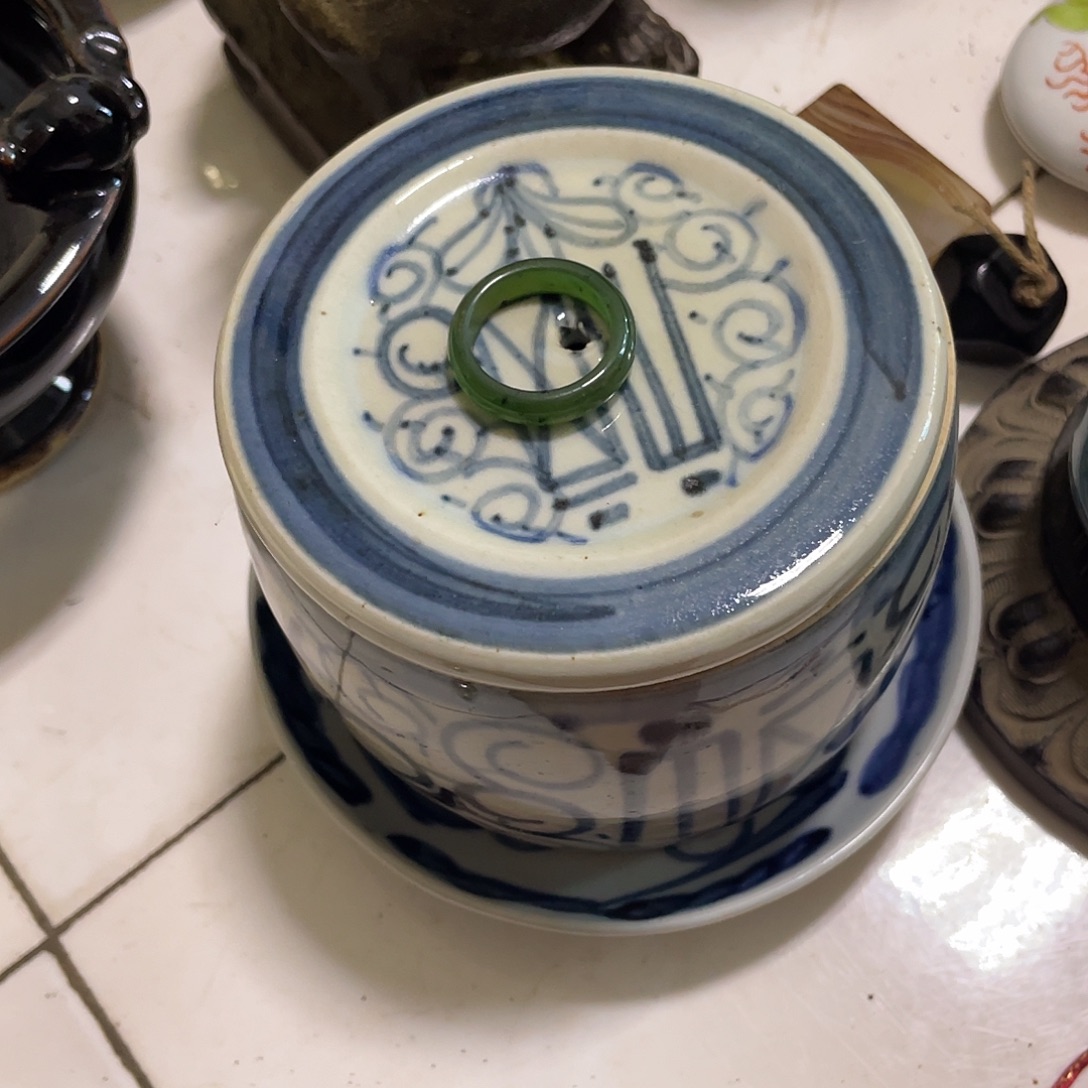 吴***哥陶瓷精品小小物件