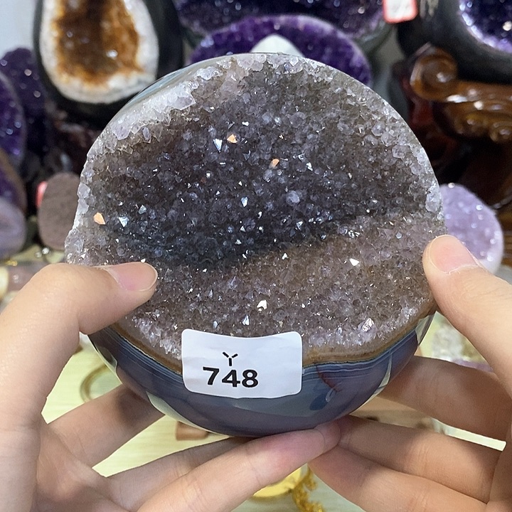 未镶嵌水晶大型摆件（非配饰）