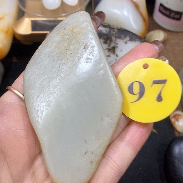 未镶嵌和田玉（糖玉）挂件