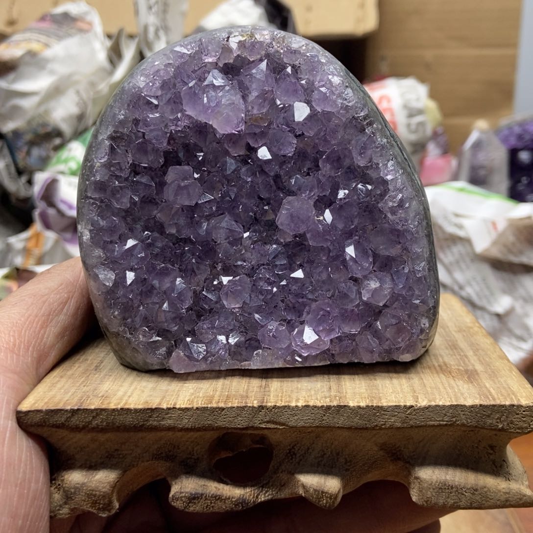紫晶天然水晶摆件未镶嵌