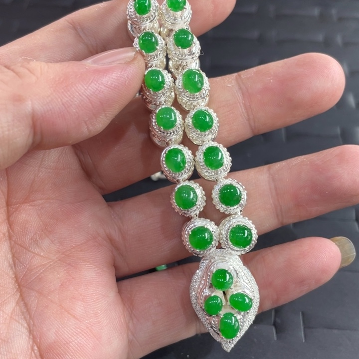 定制翡翠未镶嵌定制翡翠