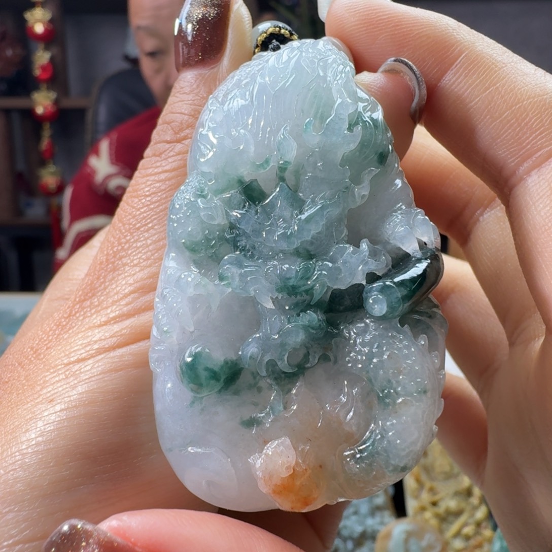 定制翡翠未镶嵌龙