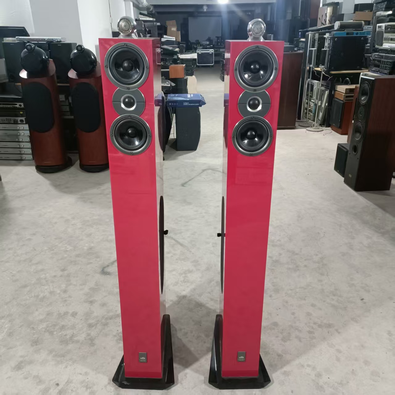 9新  威法 幻影2号  侧双6.5寸三分频落地箱一对   运费自理