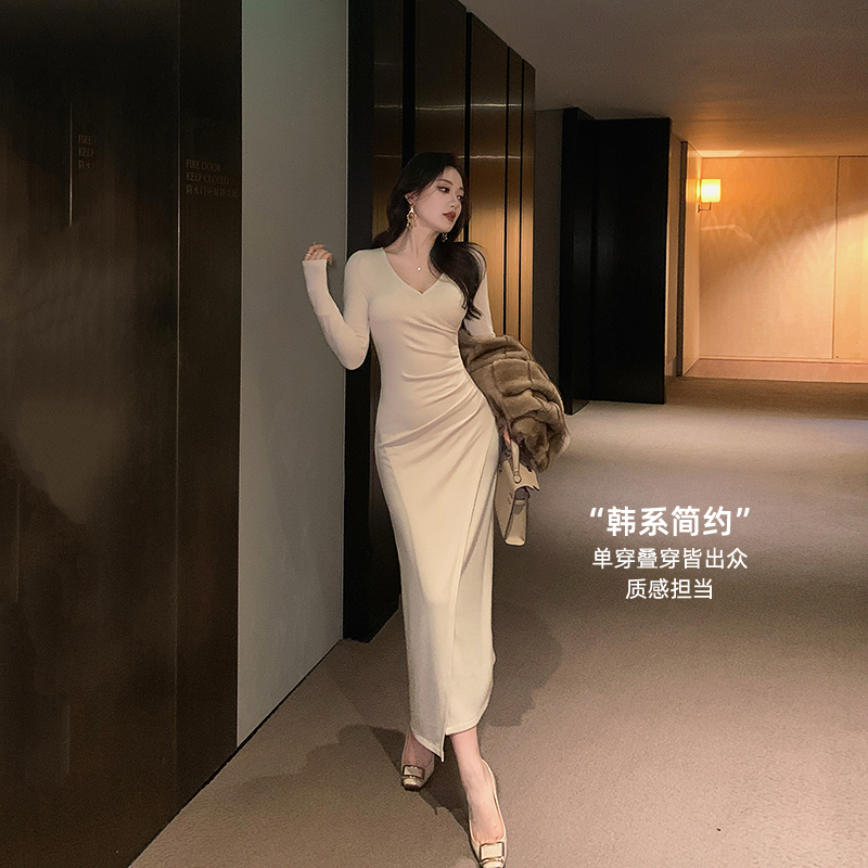 【汪汪专属】 韩系简约V领女收腰长裙气质修身长款针织连衣裙