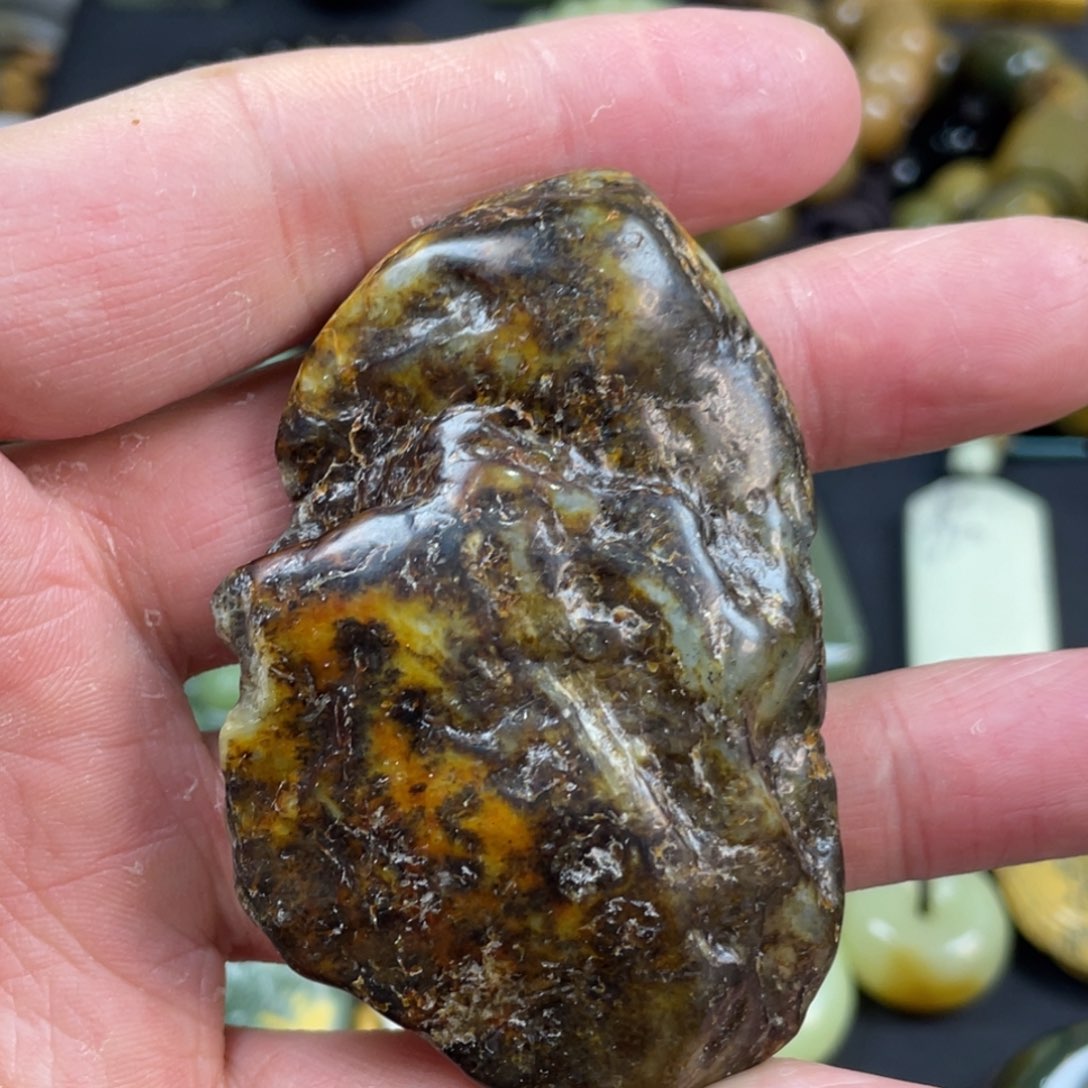 岫岩河磨玉（透闪石质玉）手链未镶嵌