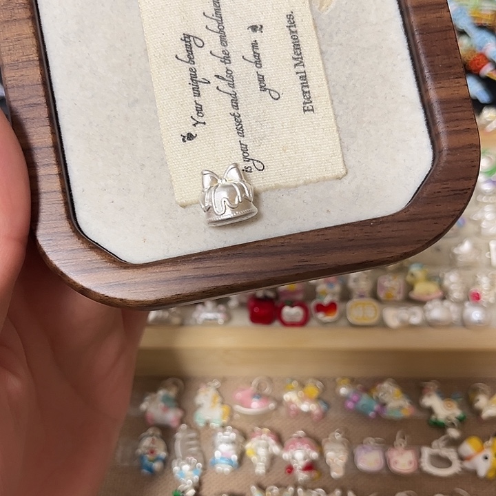 T***o足银布艺足银小蛋糕