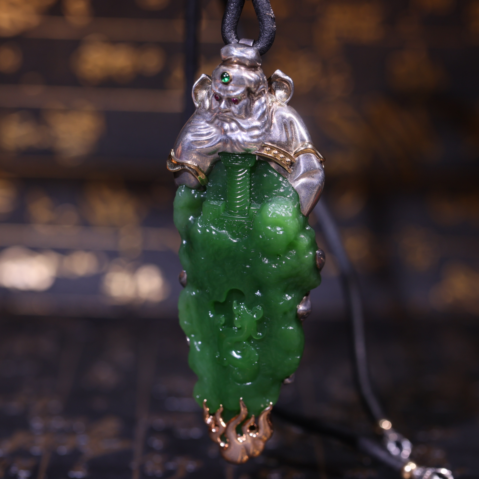 【新疆马爷珠宝】碧玉苹果绿钟馗纳福挂件