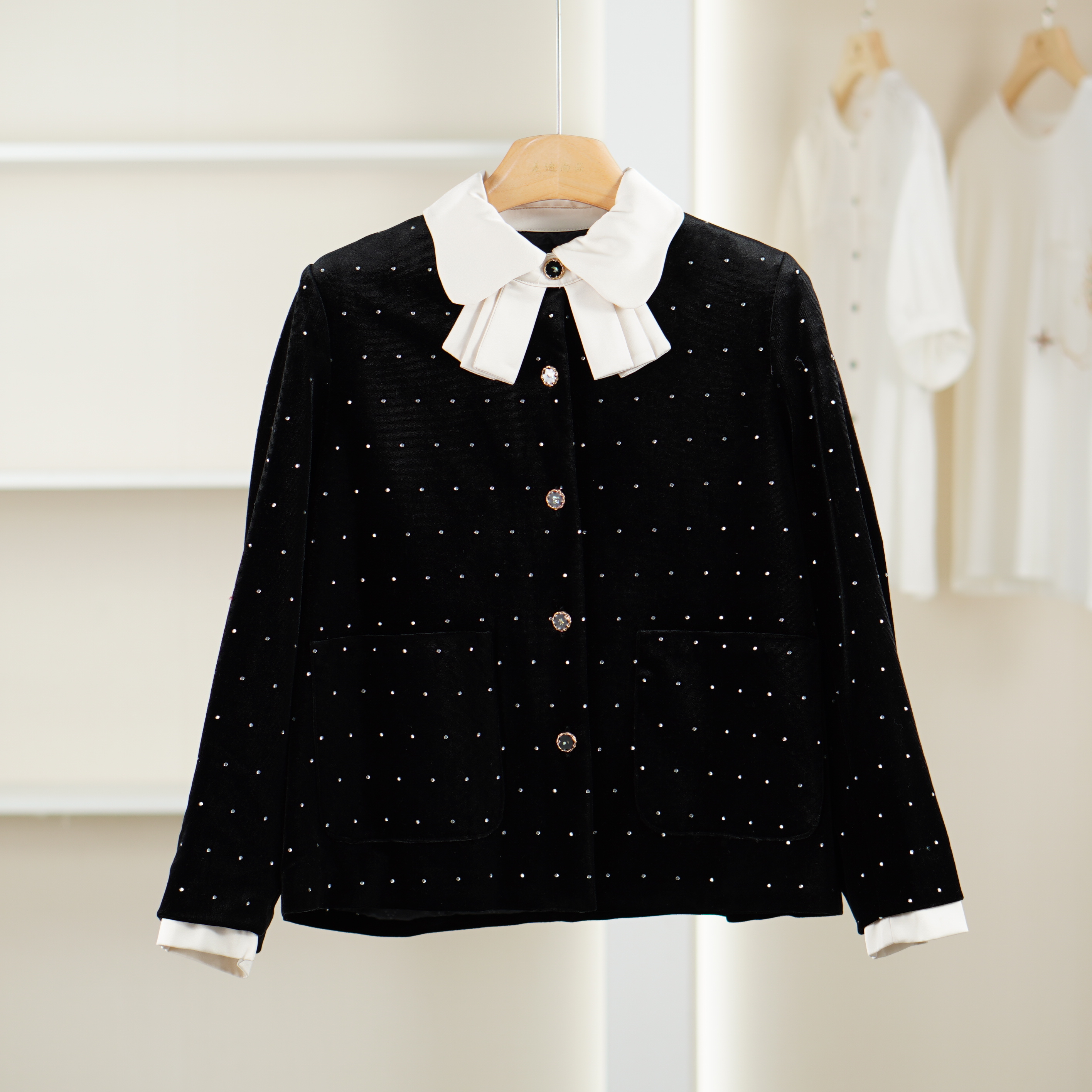 麦迪尚品 一路童行【植】31129742 春秋时尚娃娃领烫钻外套童装