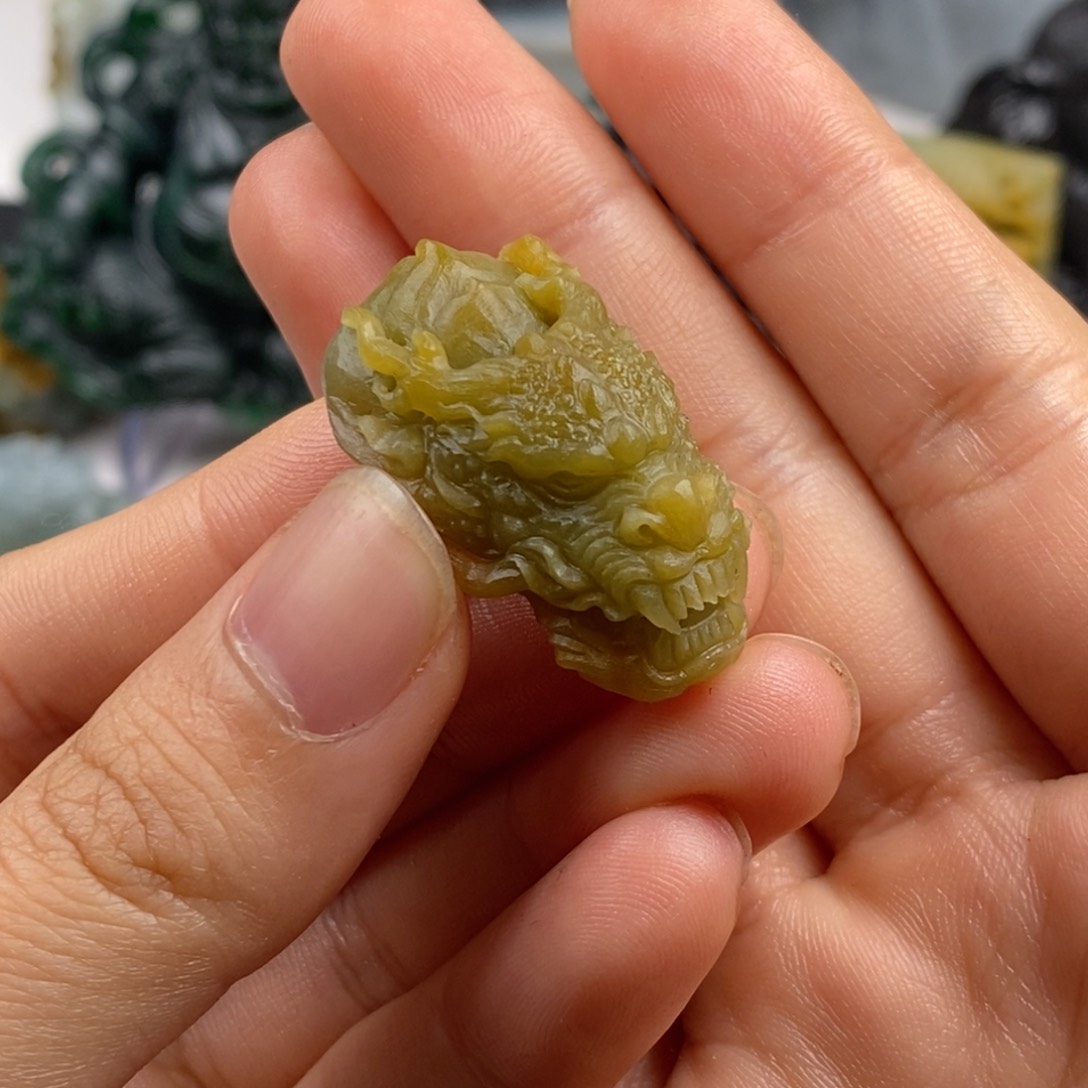 定制翡翠未镶嵌翡翠
