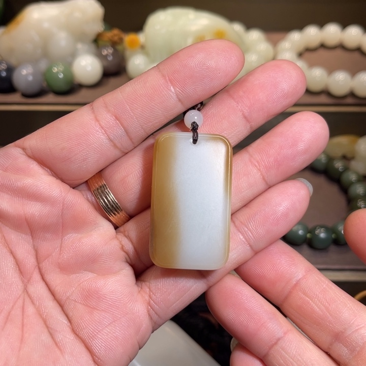 和田玉手串未镶嵌