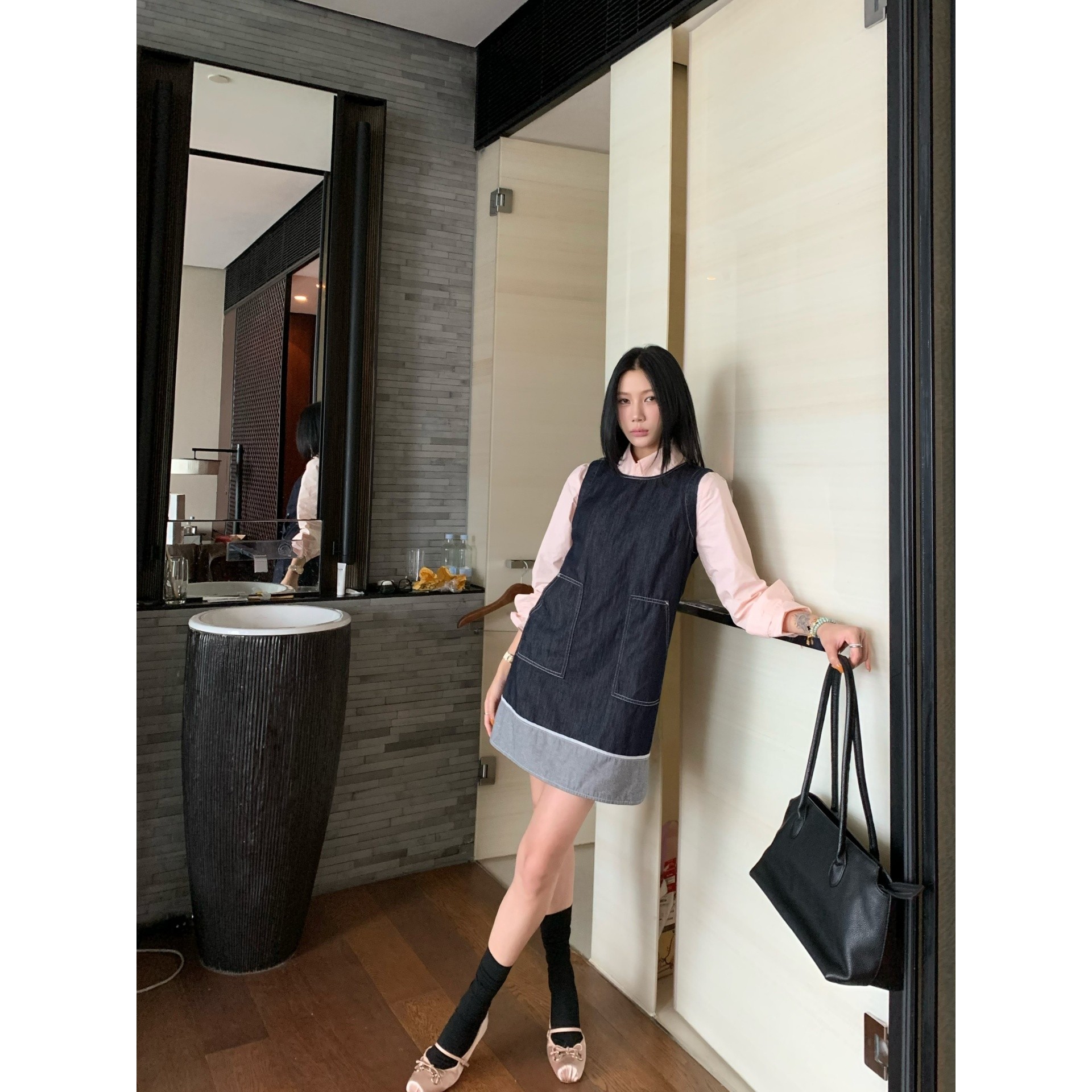 70不是七十【菲林假日】早秋韩版气质牛仔无袖短连衣裙