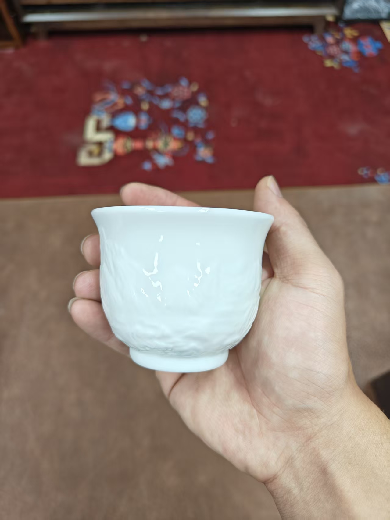 其他陶瓷@@@@@@@@@@@@@@@@@万里长城浮雕羊脂玉主人杯（无礼盒）