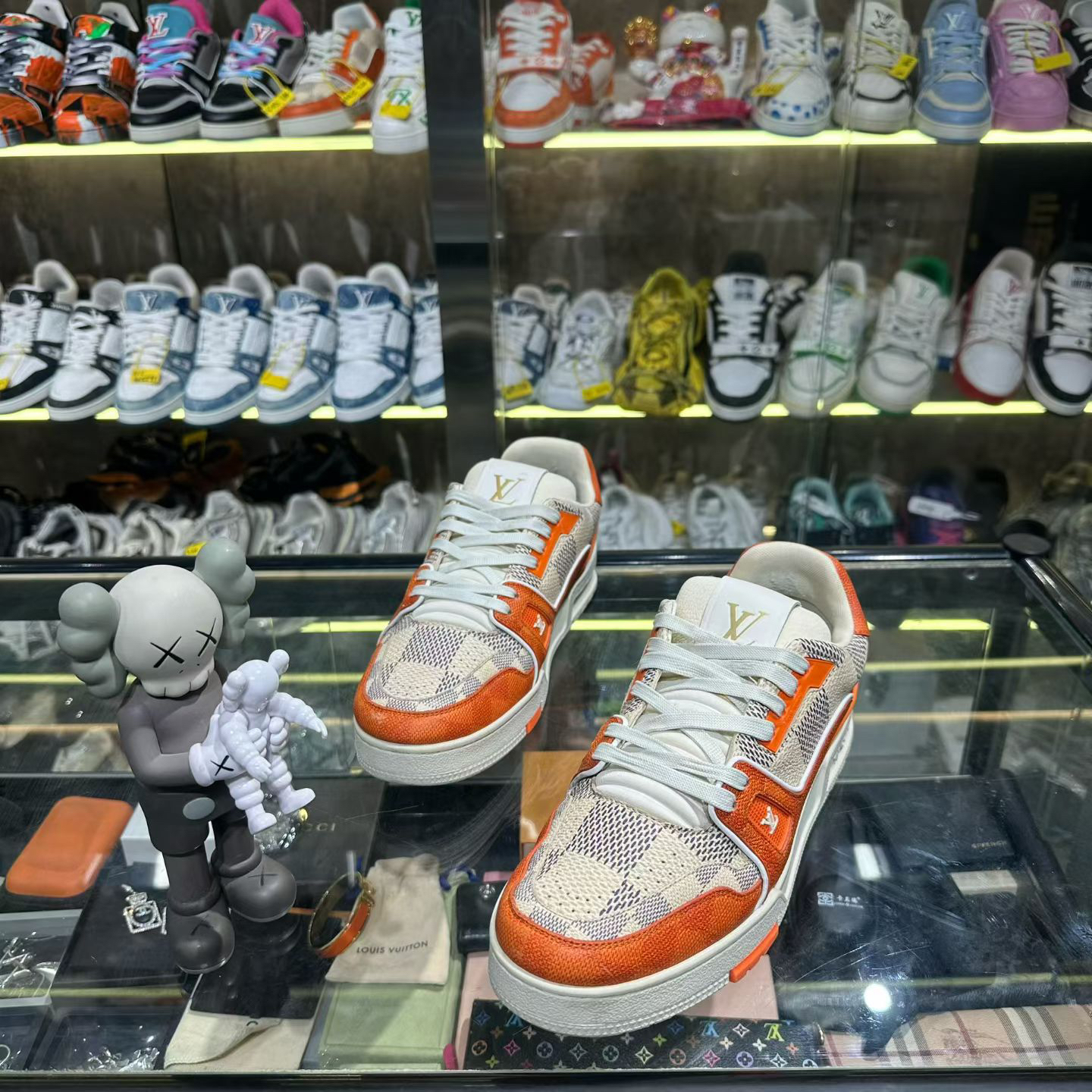 99新 LouisVuitton/路易威登 lvtrainer橙棋盘格配色42码 原盒