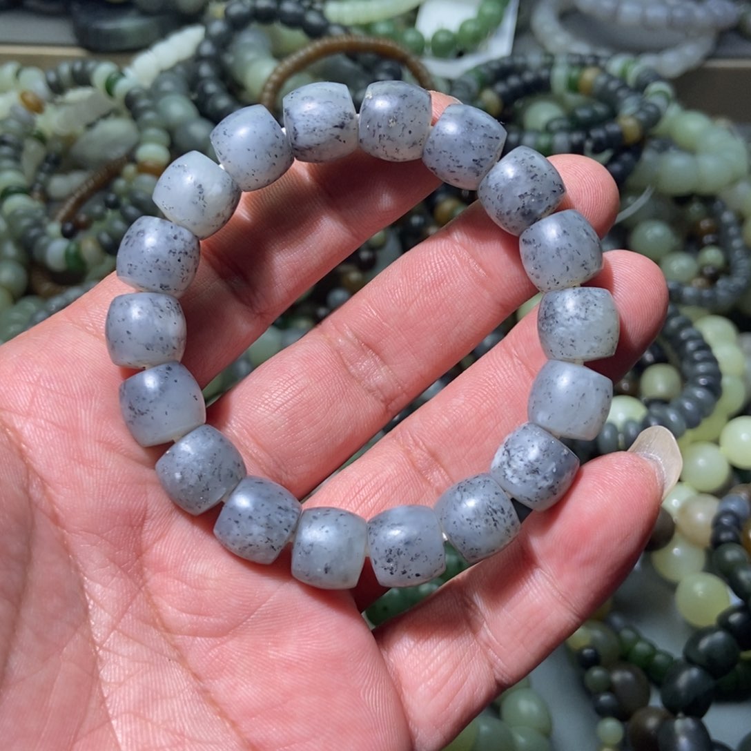 和田玉手链未镶嵌