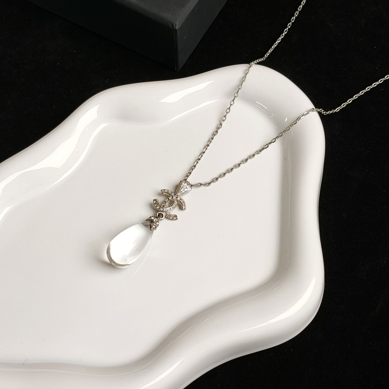 99新 Chanel/香奈儿 Azul-18S银色满钻双C水滴吊坠项链53352