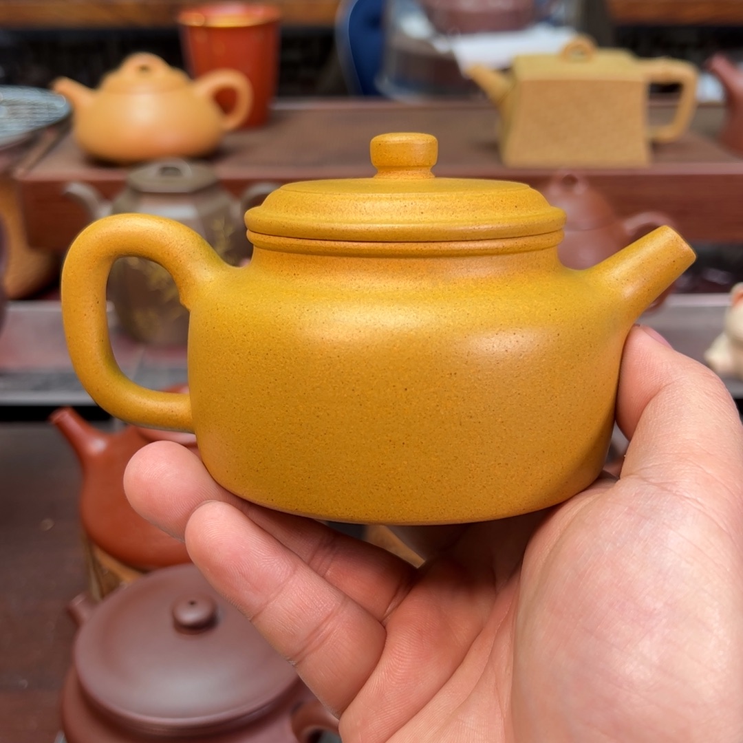 紫砂茶壶金黄段德中200cc吴