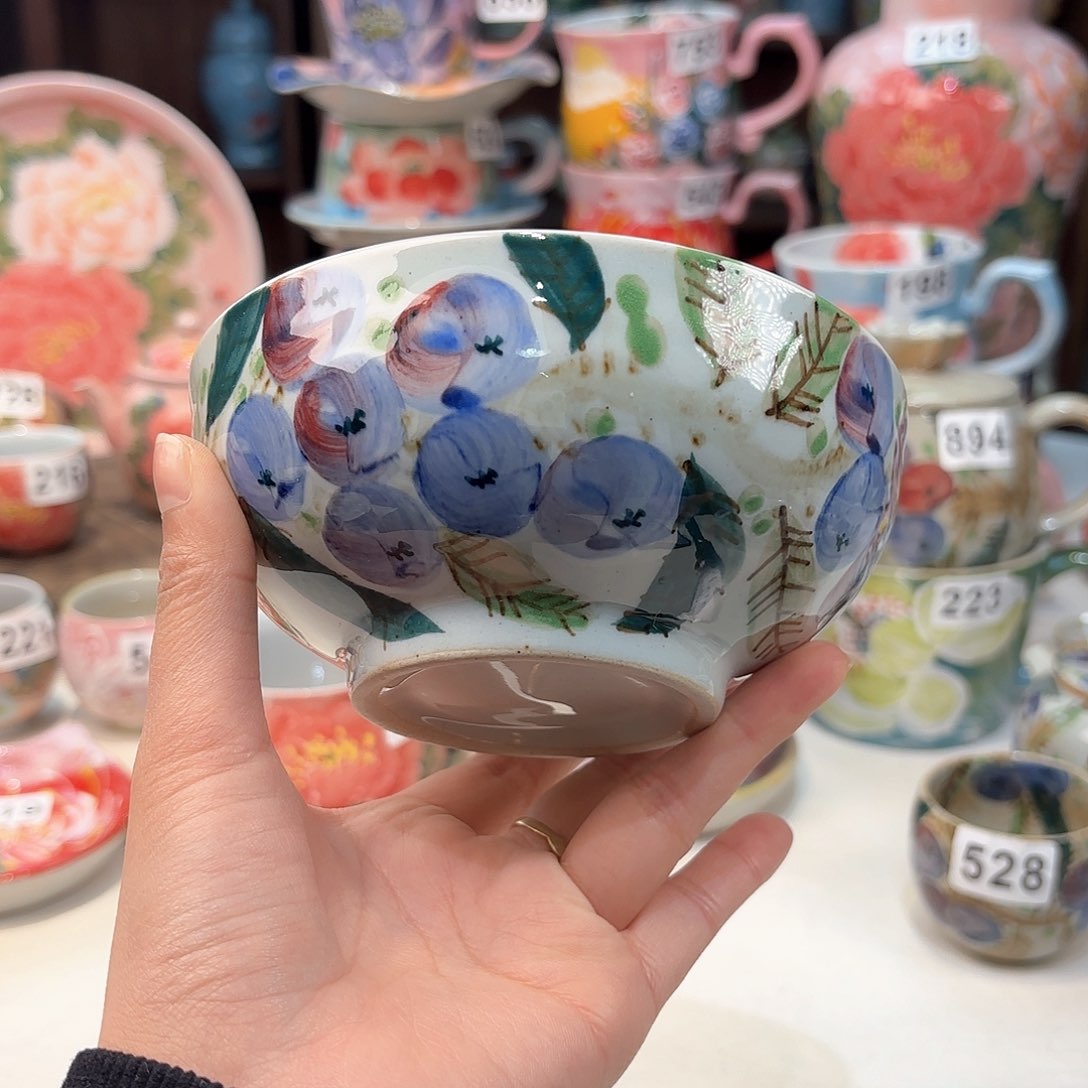 瓷片兔兔好de a l l l l l l l l