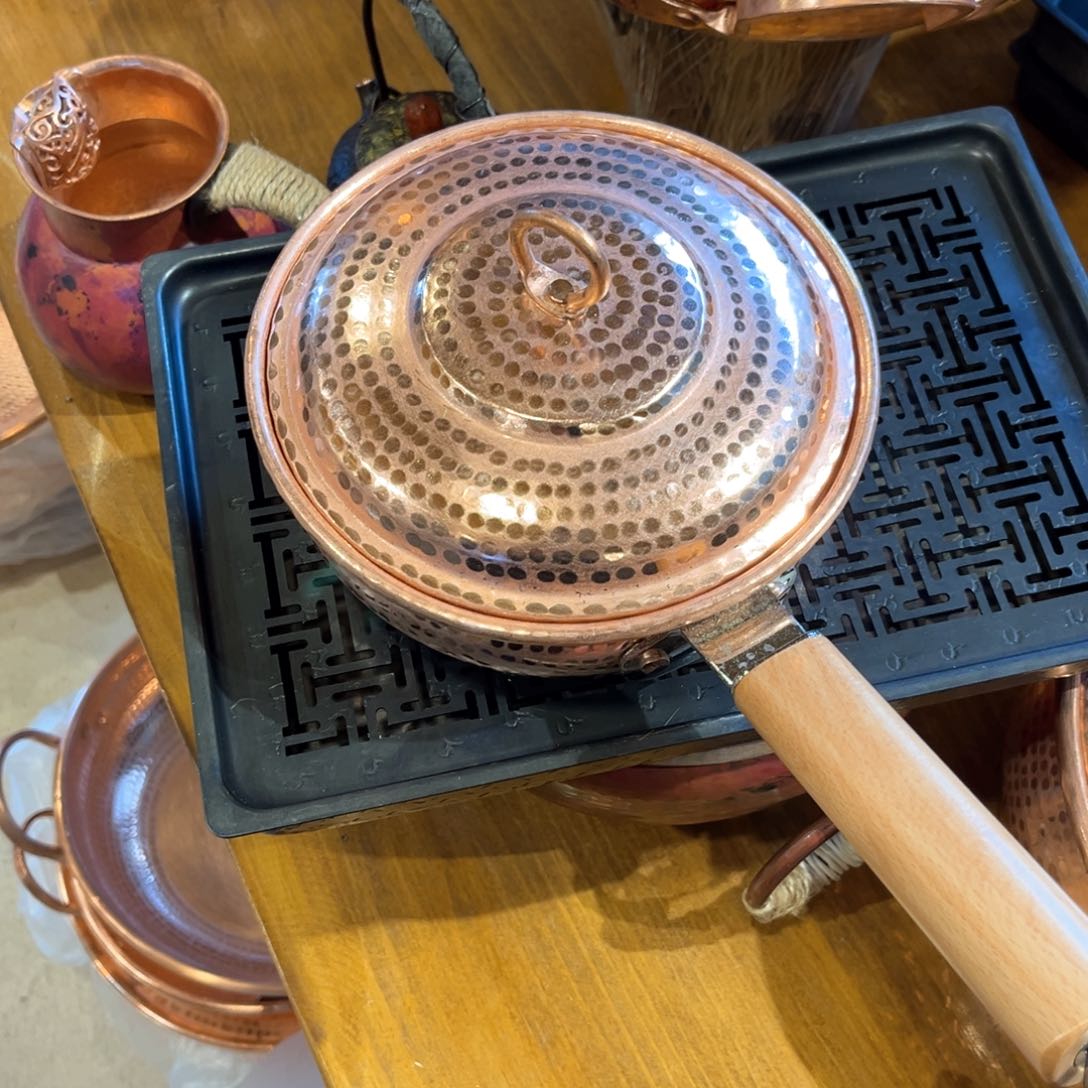 侧把锅手工锻打工艺