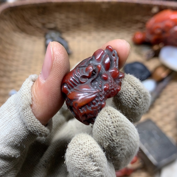 装***）手工艺品琉璃就坐车回家吃火锅