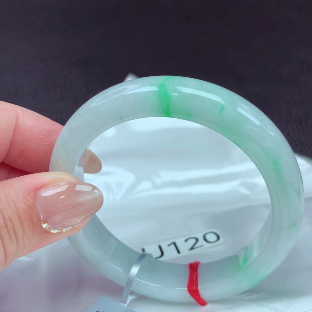 翡翠手镯未镶嵌手镯88