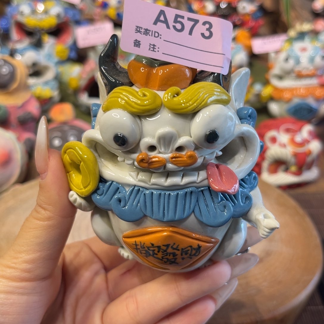 泥塑纯手工陶瓷摆件