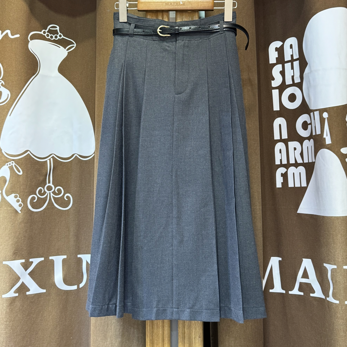 麦寻专柜正品  QHLBS08A时尚百搭高腰显瘦中长半裙