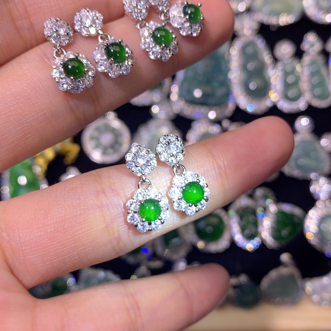 翡翠未镶嵌颈饰天然